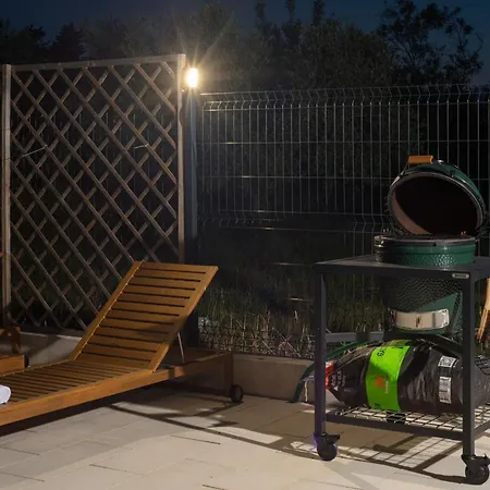 Akadia Kuca Za Odmor Sa Grijanim Bazenom *