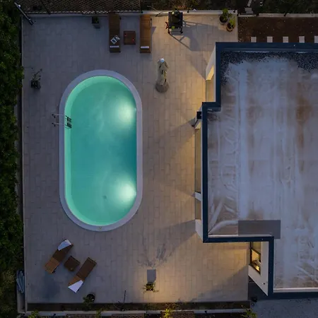 Akadia Kuca Za Odmor Sa Grijanim Bazenom Villa Zadar
