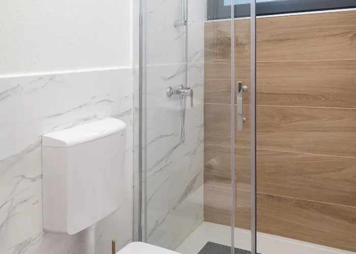 Akadia Kuca Za Odmor Sa Grijanim Bazenom